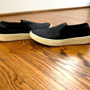 Black snake print loafers